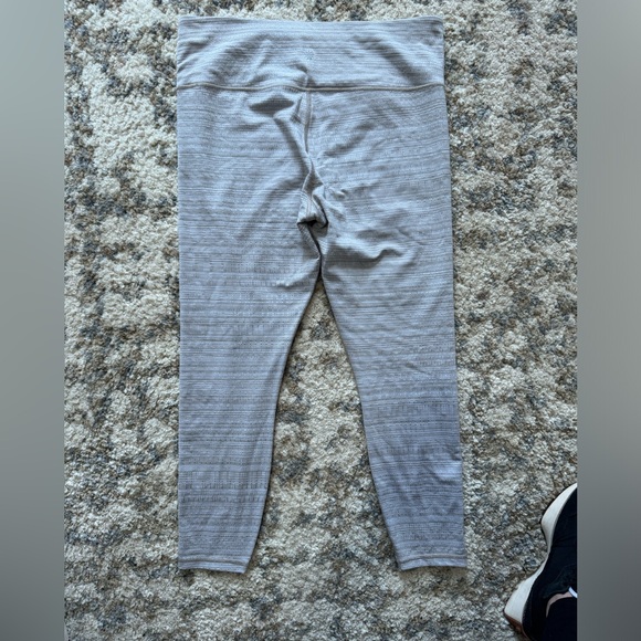 Athleta High-Rise Jacquard Chaturanga Leggings White Gray Size L NWOT - Picture 9 of 9